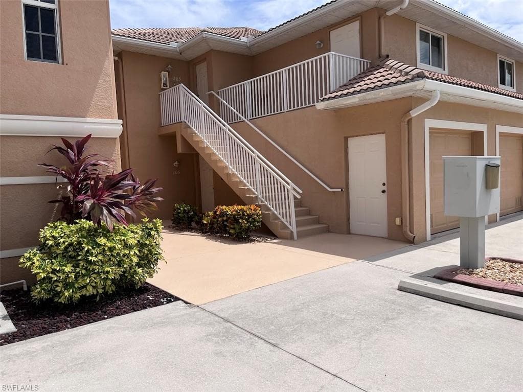 917 SW 47th TER CAPE CORAL, FL 33914