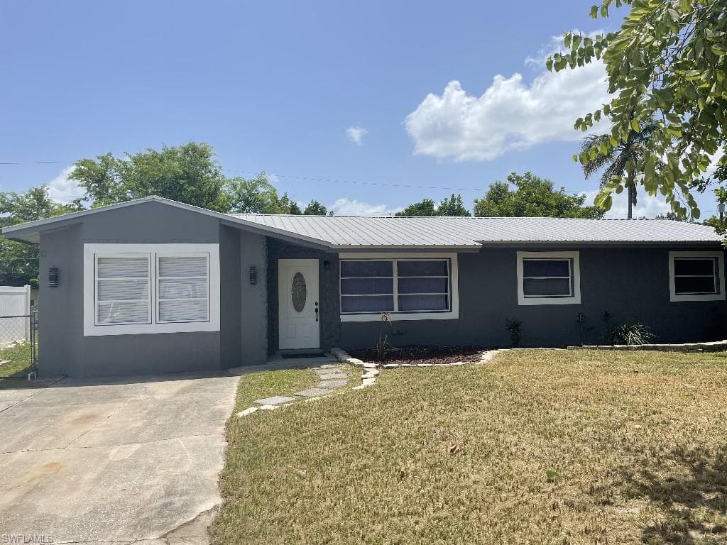 1344 Euclid AVE NORTH FORT MYERS, FL 33917