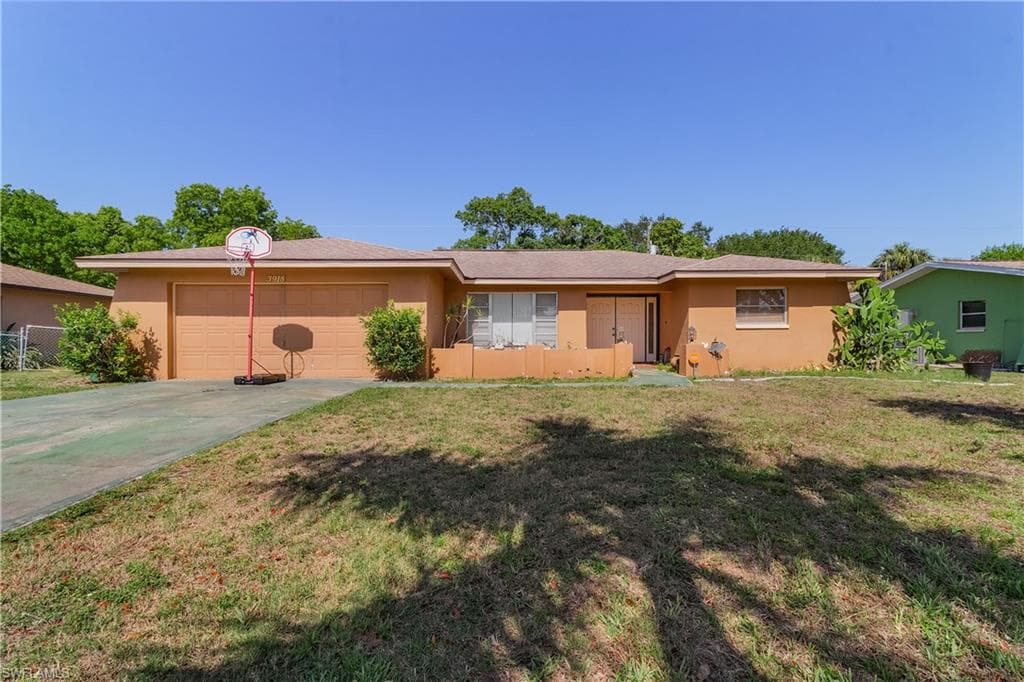 3918 Palm Tree BLVD CAPE CORAL, FL 33904