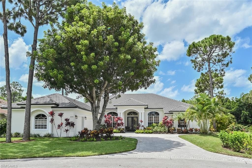 2030 Swainsons RUN NAPLES, FL 34105