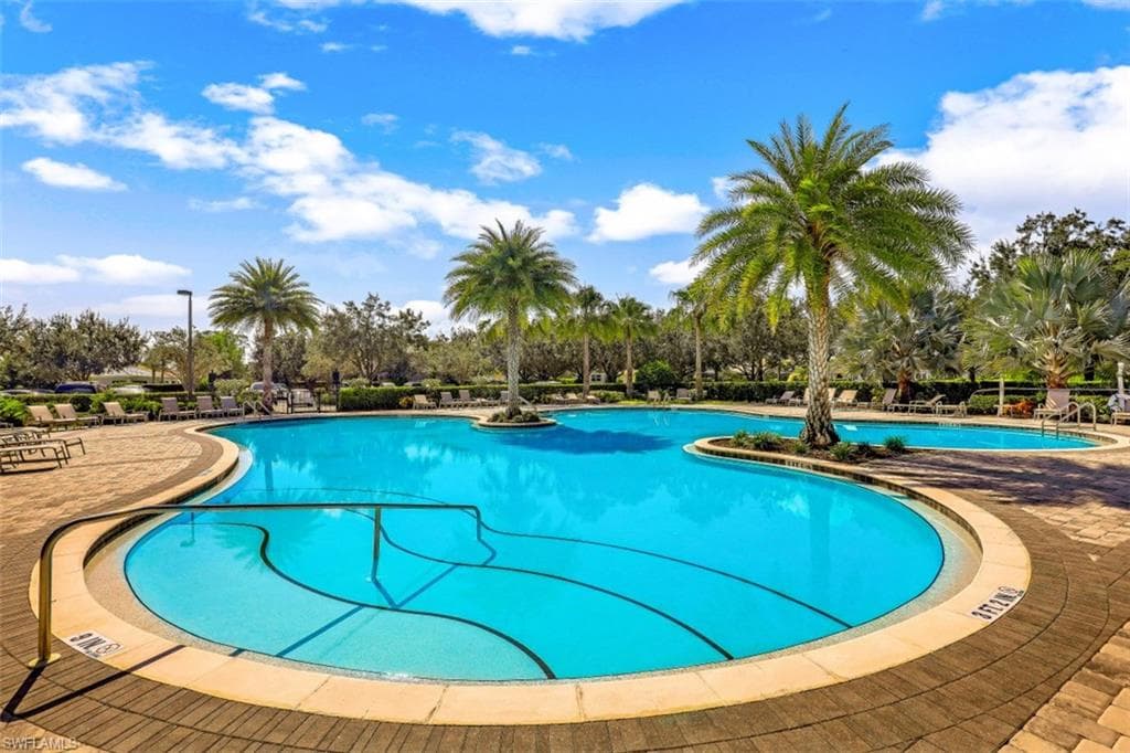 2630 Bloom LN NAPLES, FL 34120