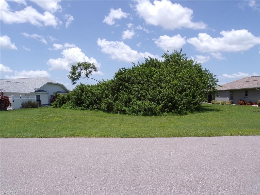 27048 Ecuador DR PUNTA GORDA, FL 33983