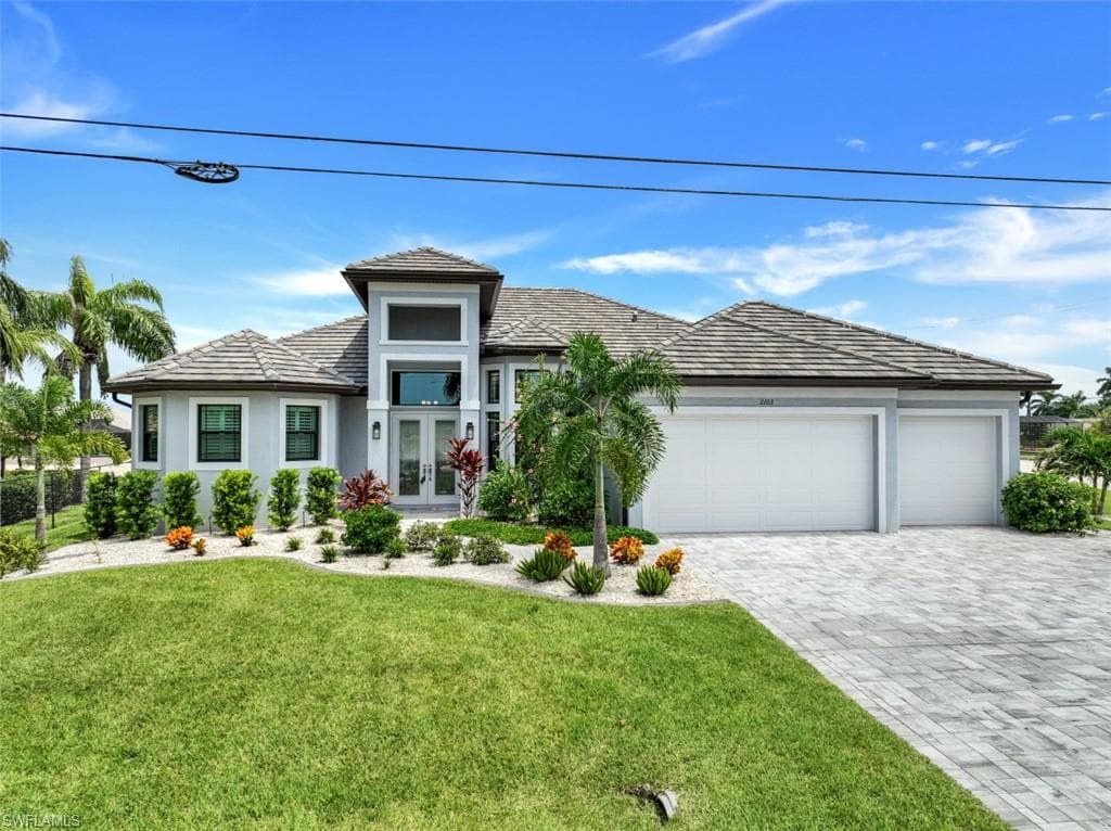 2103 SW 52nd ST CAPE CORAL, FL 33914