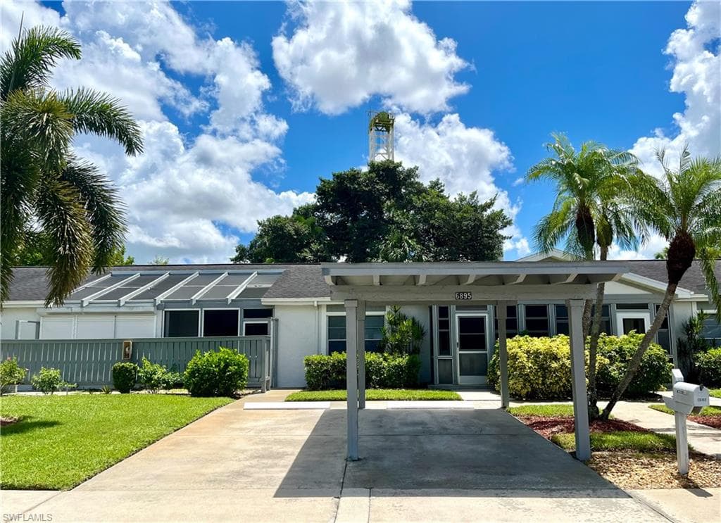6895 Myerlee Gardens AVE FORT MYERS, FL 33919