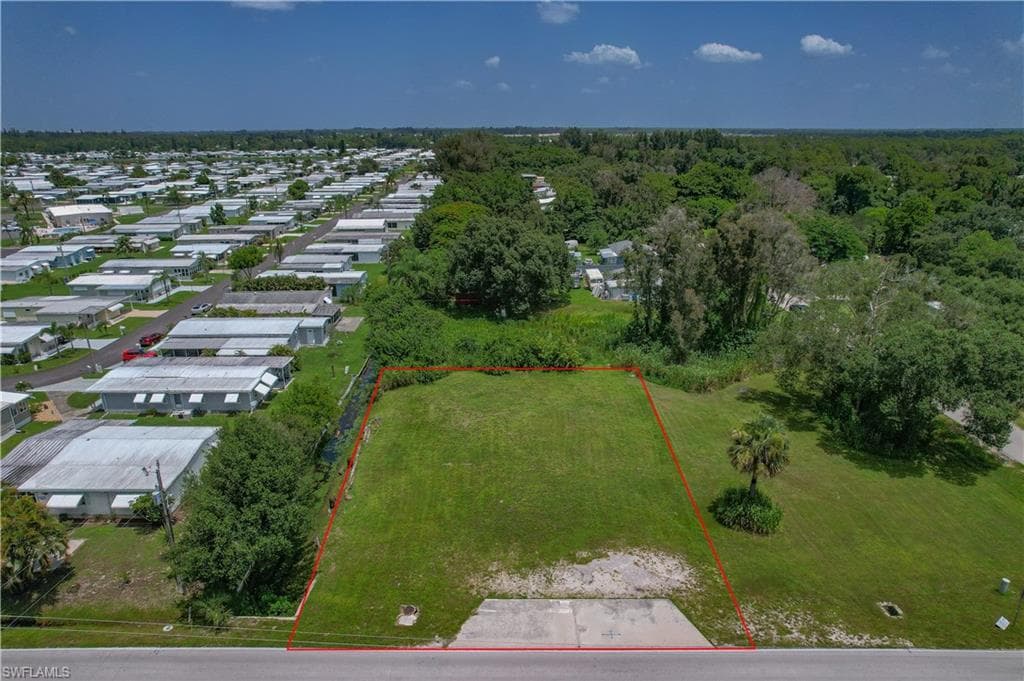 1111 Laurel DR NORTH FORT MYERS, FL 33917