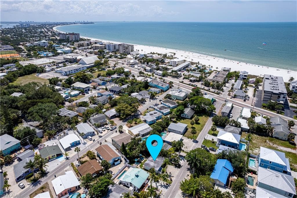 138-140 Delmar AVE FORT MYERS BEACH, FL 33931