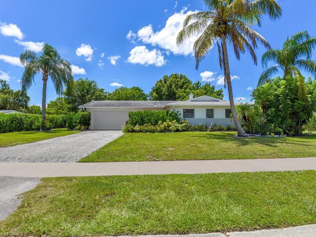 6 Chula CT FORT MYERS, FL 33901