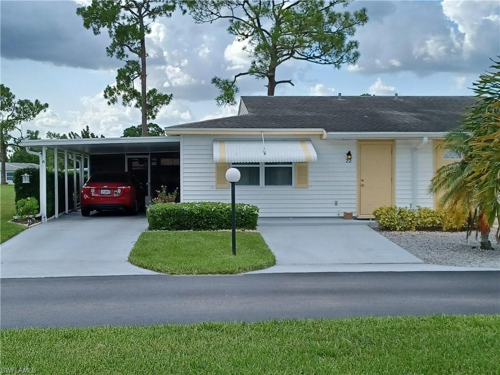 22 Pinewood BLVD LEHIGH ACRES, FL 33936
