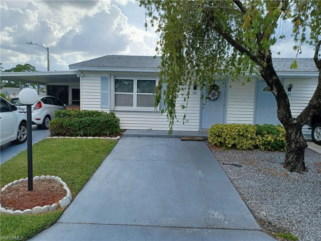 32 Pinewood BLVD LEHIGH ACRES, FL 33936
