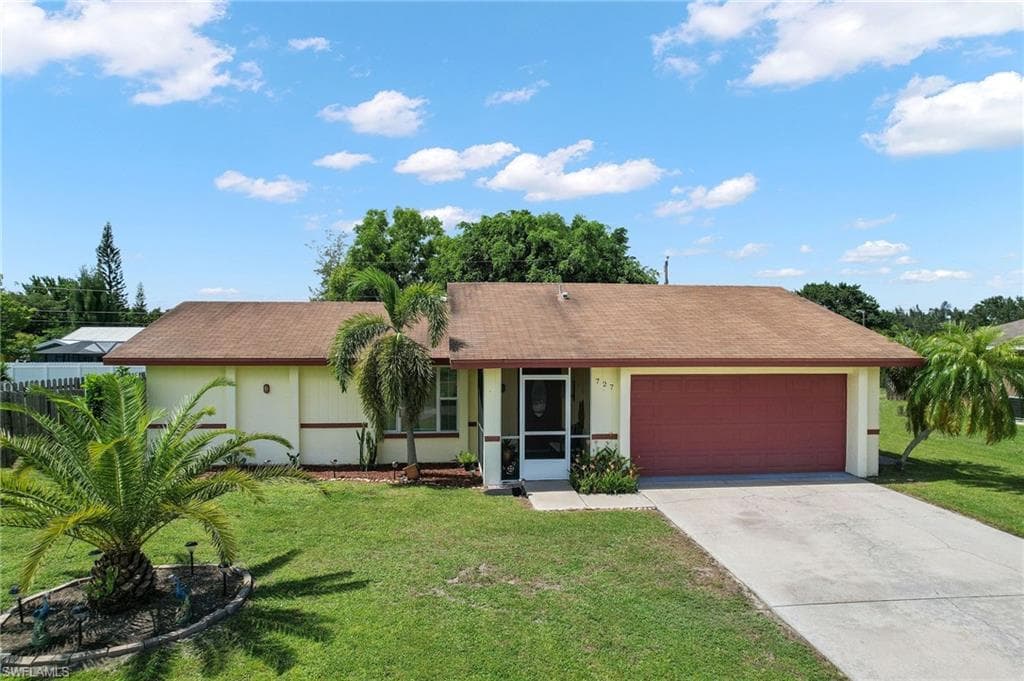 727 SW 5th ST CAPE CORAL, FL 33991