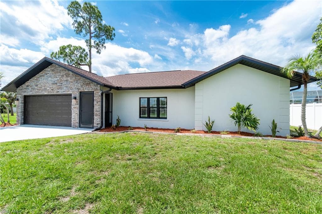 23076 Peru AVE PORT CHARLOTTE, FL 33952