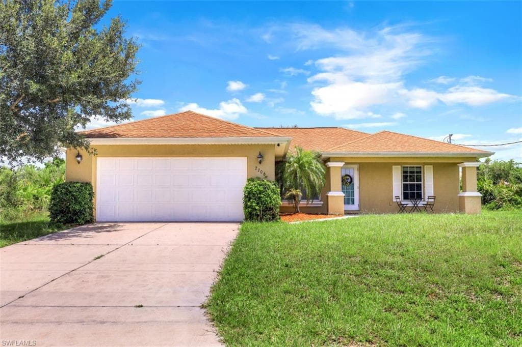 2706 40th ST W LEHIGH ACRES, FL 33971