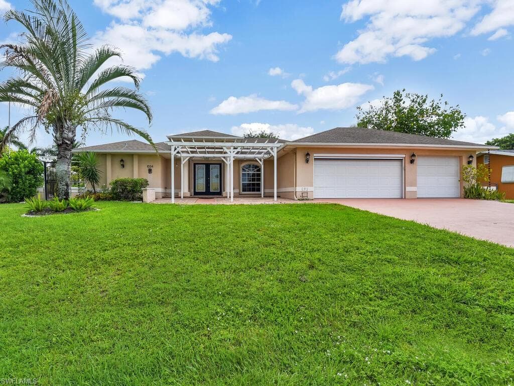 1034 SE 42nd LN CAPE CORAL, FL 33904