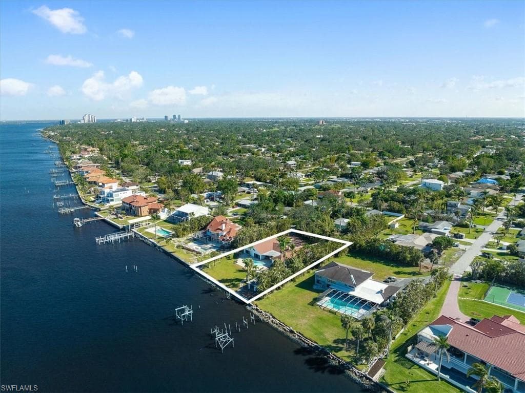 4113 Riverside DR FORT MYERS, FL 33901