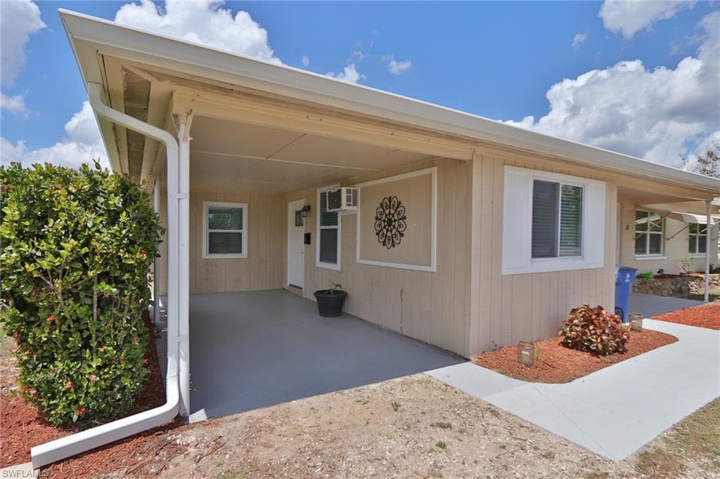 11 California RD LEHIGH ACRES, FL 33936