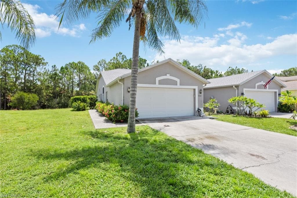 5332 Whitten DR 43 NAPLES, FL 34104