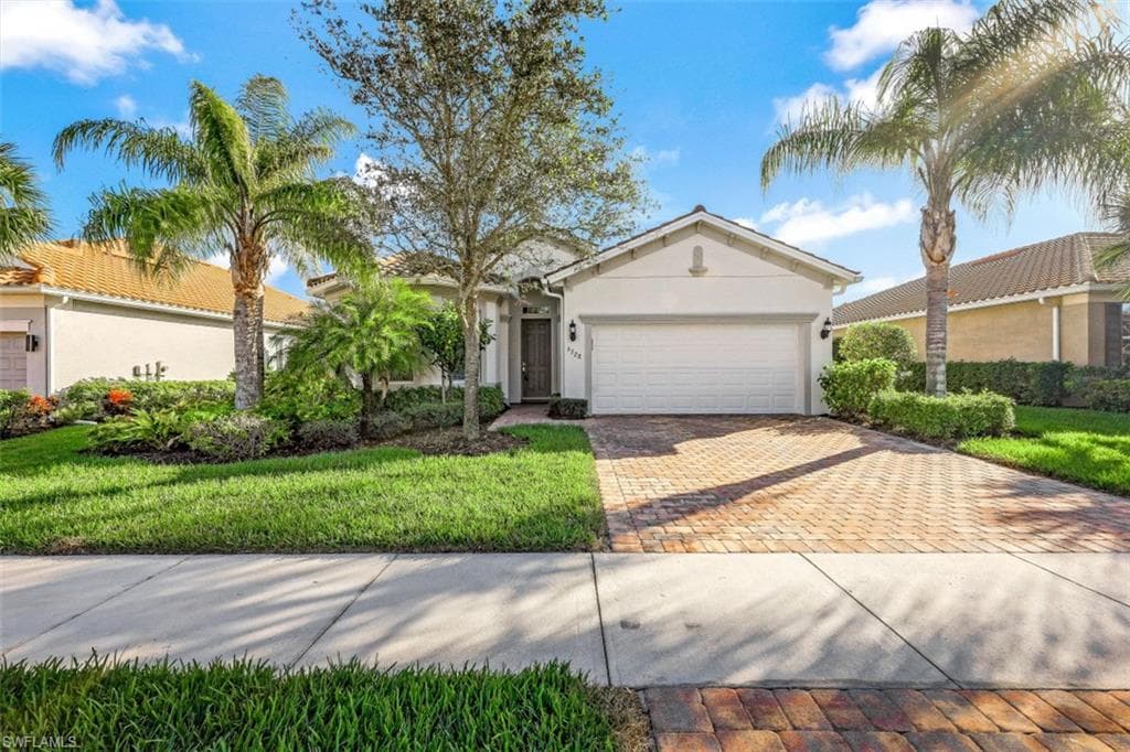 9328 Fieldstone LN NAPLES, FL 34120