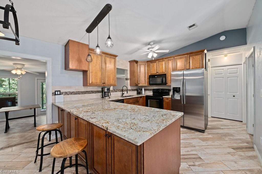 8372 Cypress DR N FORT MYERS, FL 33967