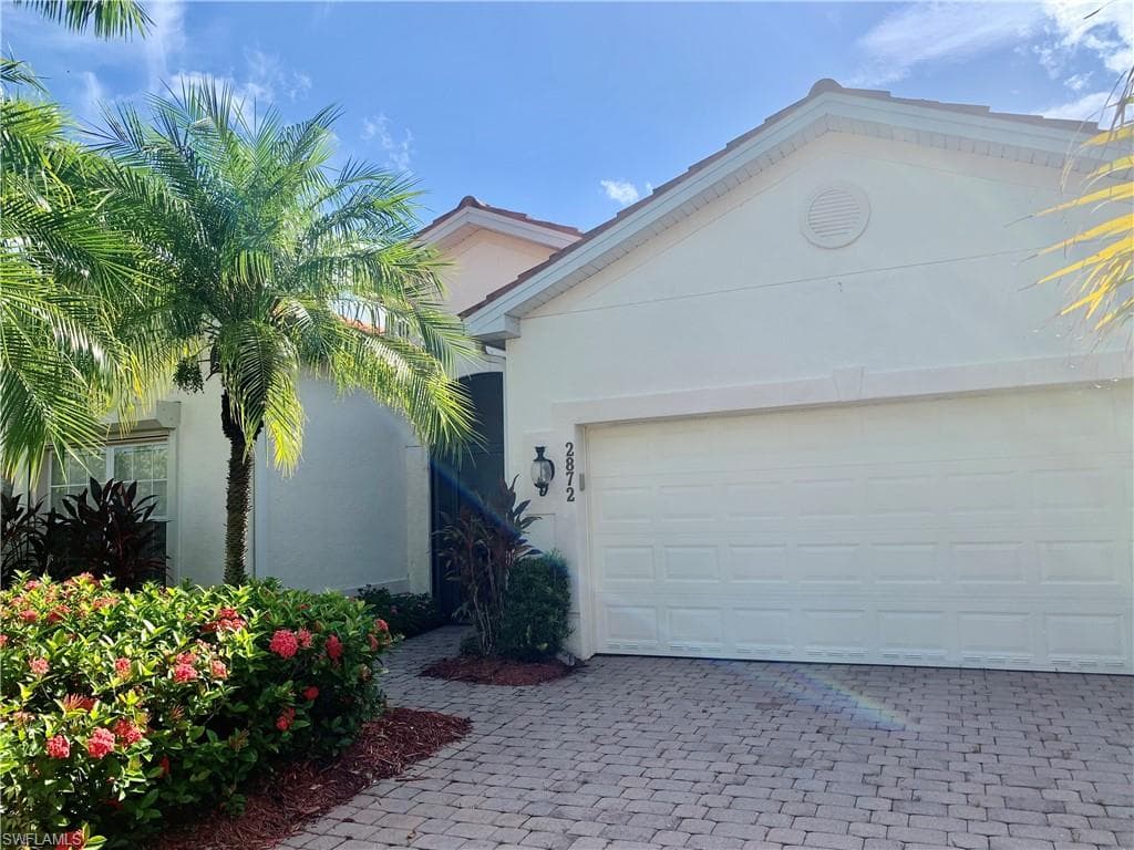 2872 Blossom CT NAPLES, FL 34120