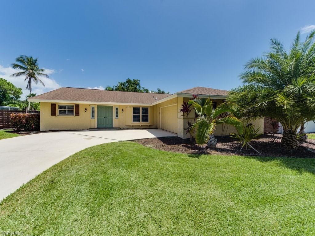 2728 Longboat DR NAPLES, FL 34104
