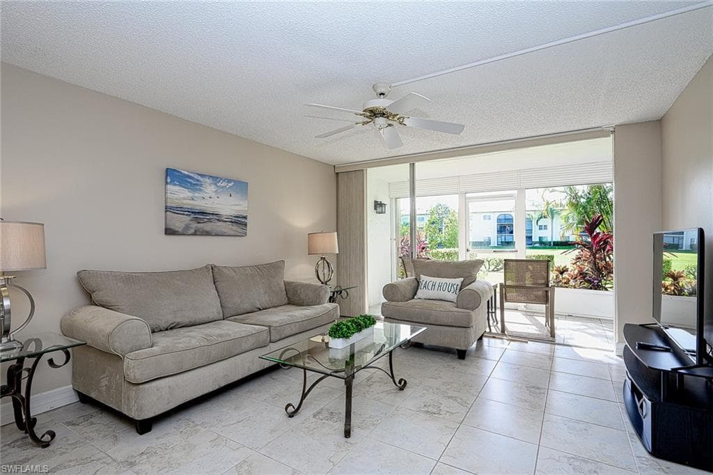 1087 Forest Lakes DR 1-107 NAPLES, FL 34105