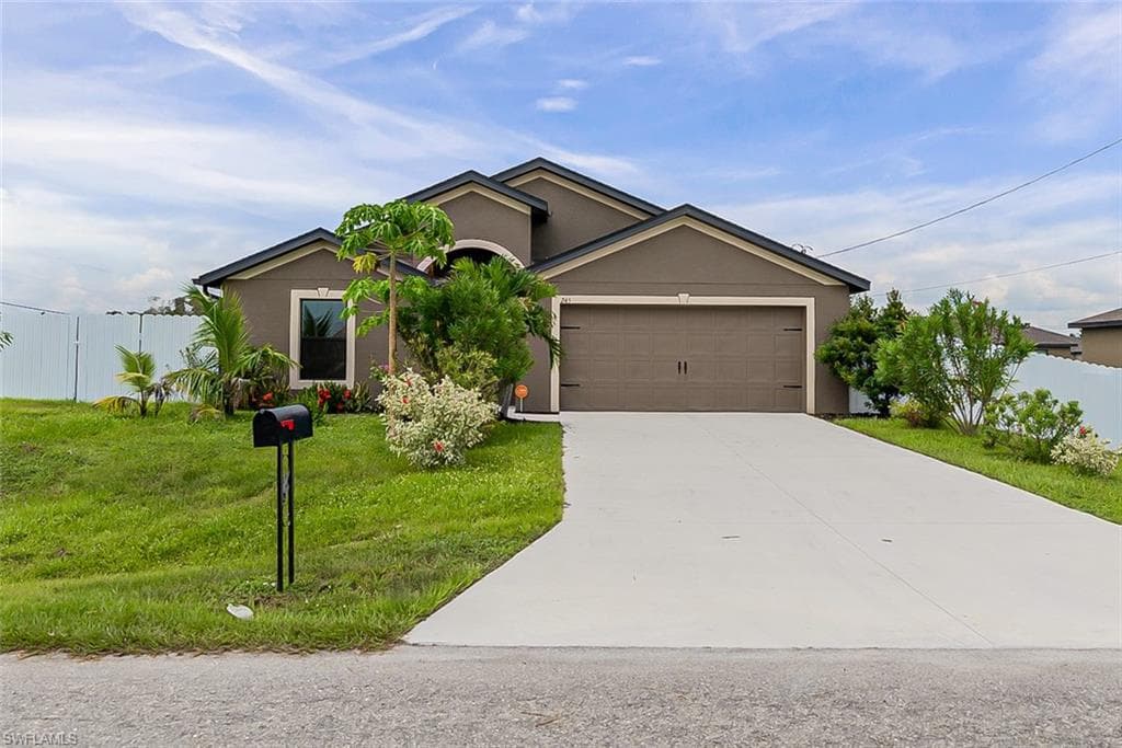 245 Lunette ST FORT MYERS, FL 33913