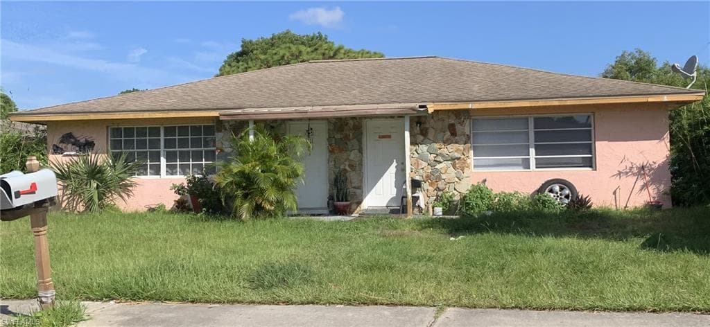 3743/3745 Estelle AVE FORT MYERS, FL 33916