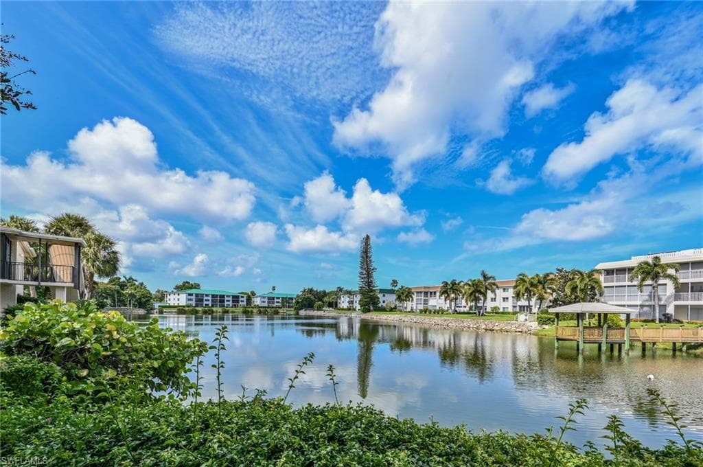 3123 Riviera DR B-202 NAPLES, FL 34103