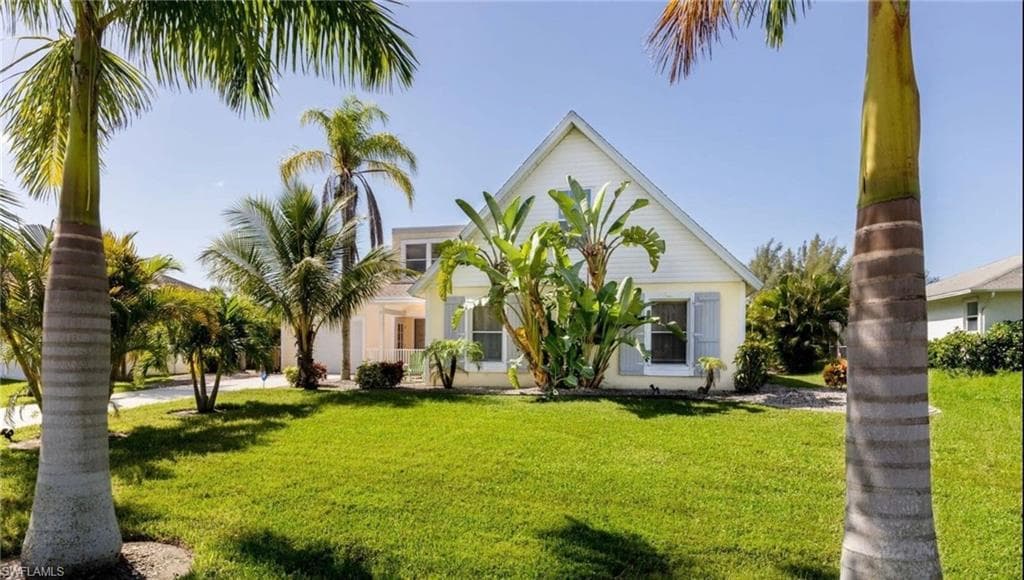 1204 SW 38th TER CAPE CORAL, FL 33914