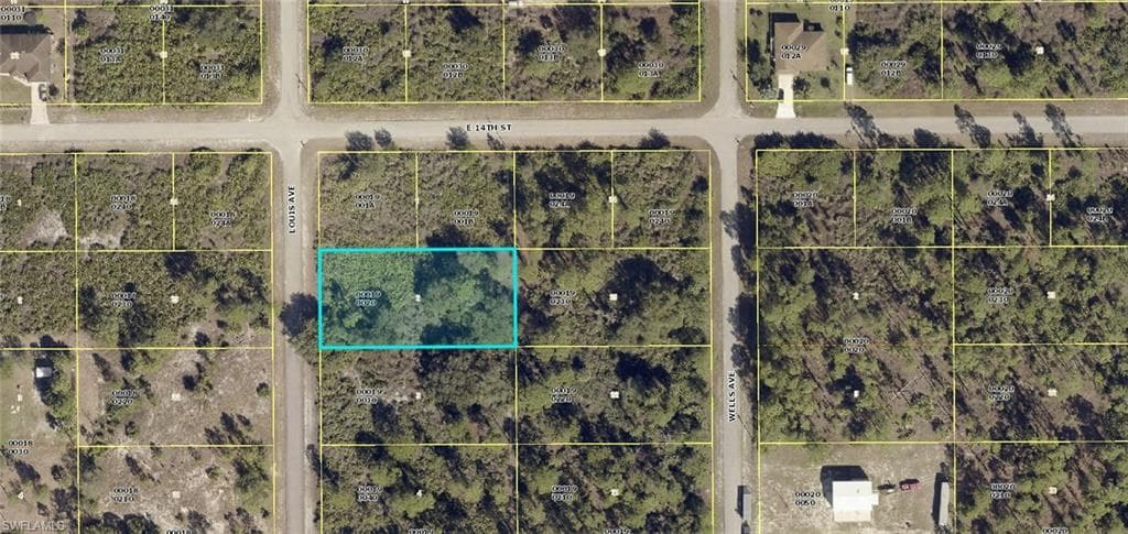 1320 Louis AVE LEHIGH ACRES, FL 33972