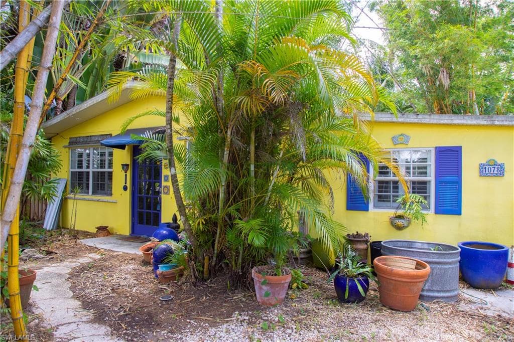 1078 Sperling AVE NAPLES, FL 34103