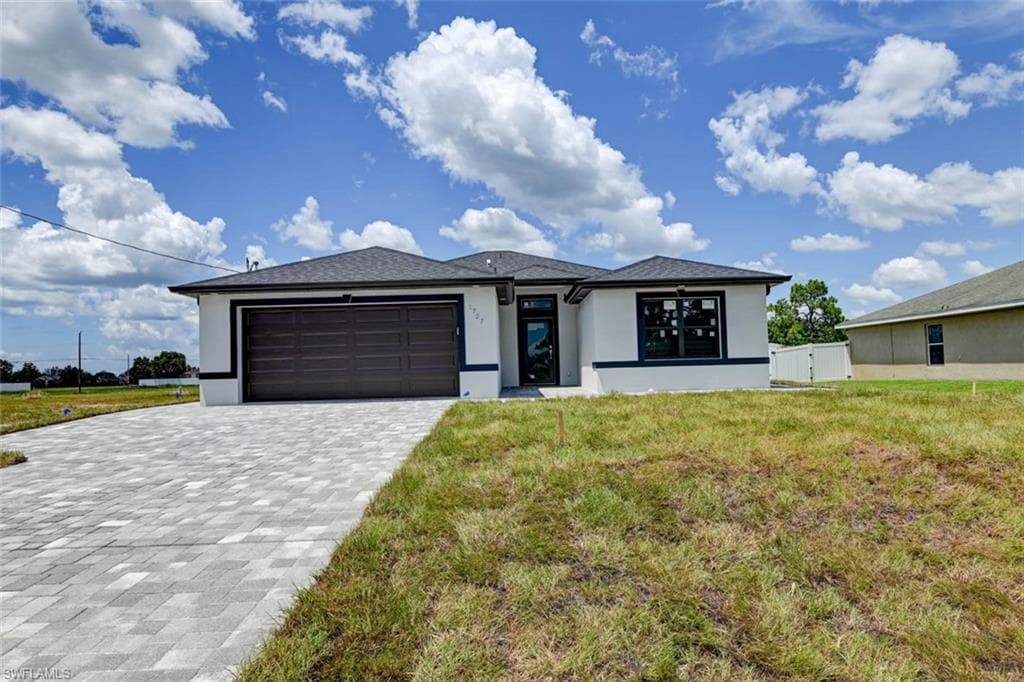 1727 Diplomat PKWY W CAPE CORAL, FL 33993