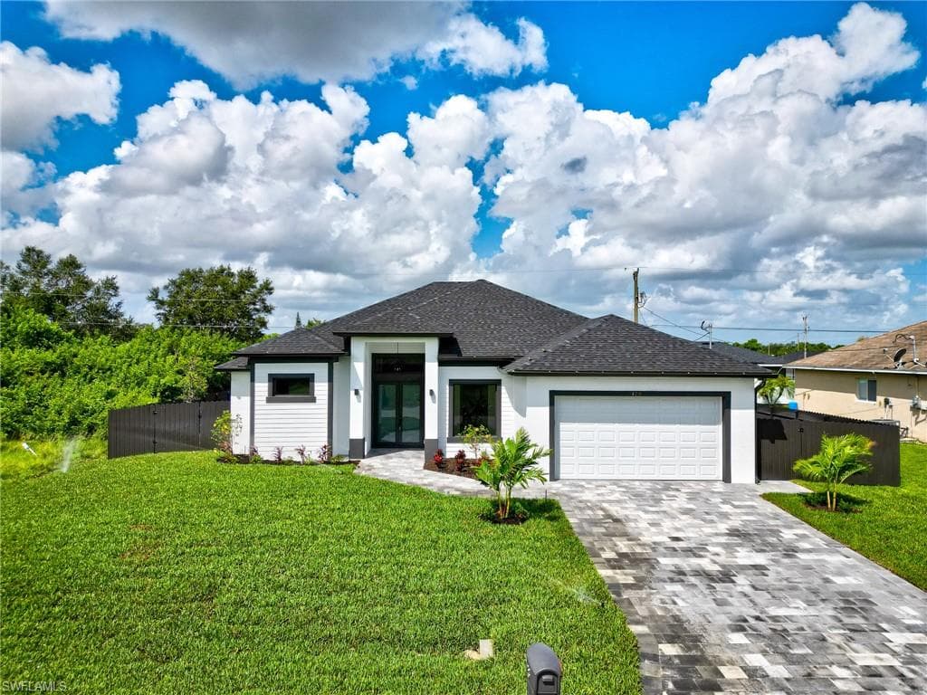 428 NE 1st AVE CAPE CORAL, FL 33909