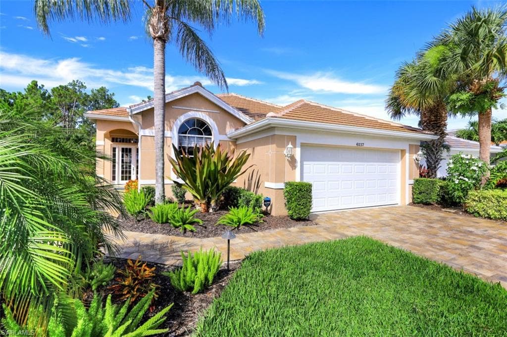 6117 Highwood Park LN NAPLES, FL 34110