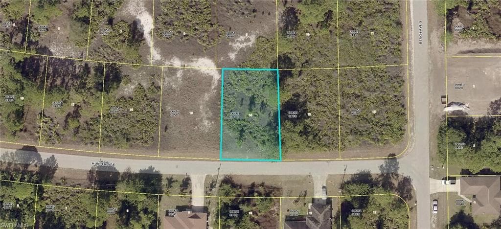 1037 Hunter ST E LEHIGH ACRES, FL 33974