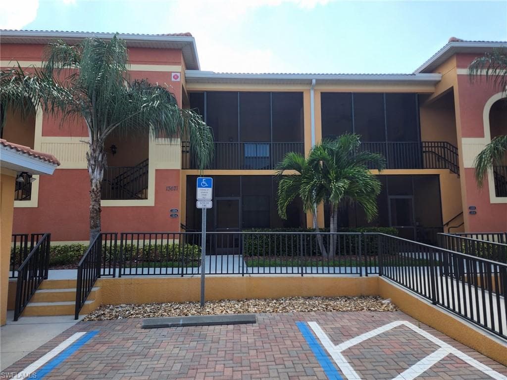13671 Julias WAY 1224 FORT MYERS, FL 33919