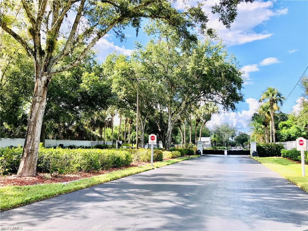 4641 Lakeside Club BLVD 2 FORT MYERS, FL 33905