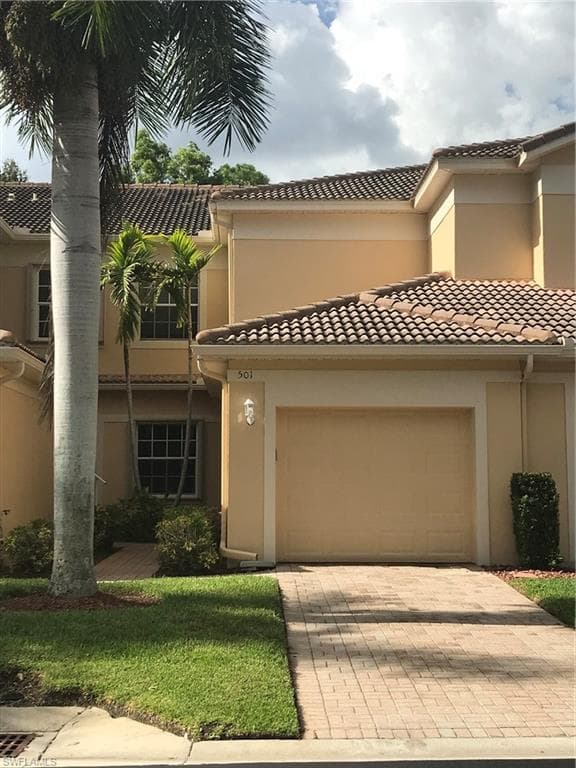6030 Jonathans Bay CIR 501 FORT MYERS, FL 33908
