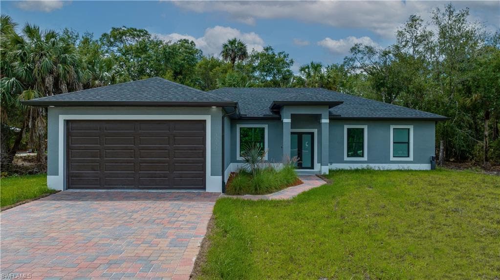 3233 Desoto BLVD S NAPLES, FL 34117