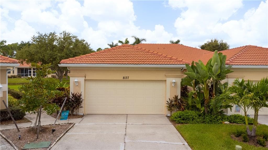 8137 Chancel CT 63-1 NAPLES, FL 34104