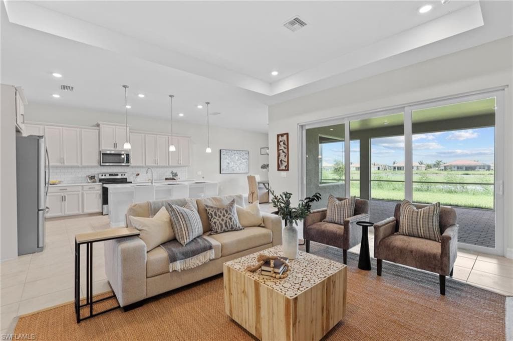 18741 Ensenada DR NAPLES, FL 34114