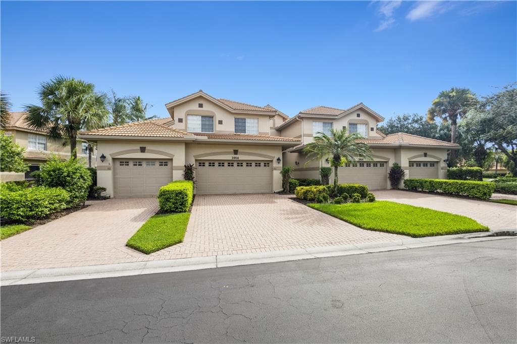 3914 Loblolly Bay DR 4-101 NAPLES, FL 34114