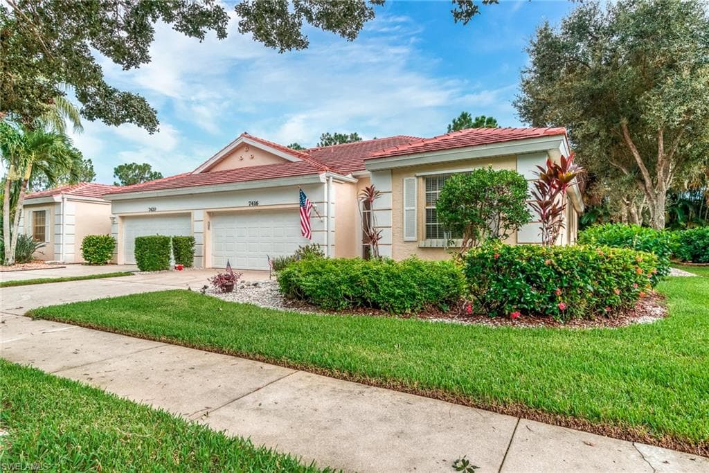 7416 Berkshire Pines DR NAPLES, FL 34104