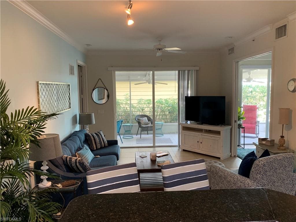 4450 Chickee Hut CT 104 BONITA SPRINGS, FL 34134