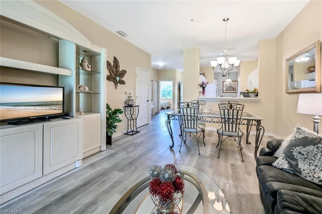 3965 Bishopwood CT E 204 NAPLES, FL 34114