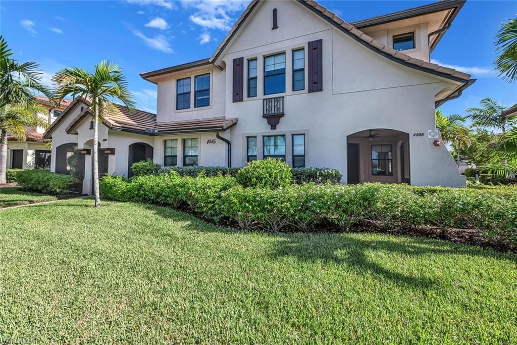 1415 Santiago CIR 1502 NAPLES, FL 34113