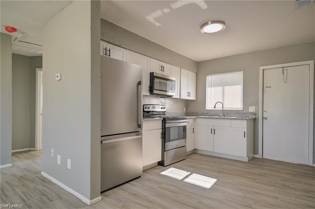 1141-1143 Harry AVE S 1143 LEHIGH ACRES, FL 33973