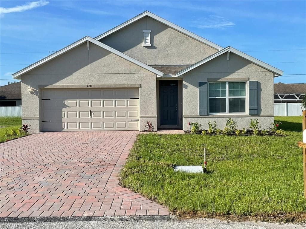 140 27th TER CAPE CORAL, FL 33904