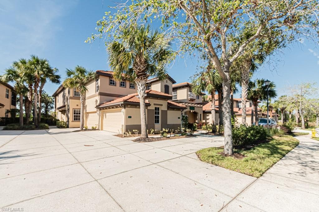 9232 Aviano DR 101 FORT MYERS, FL 33913