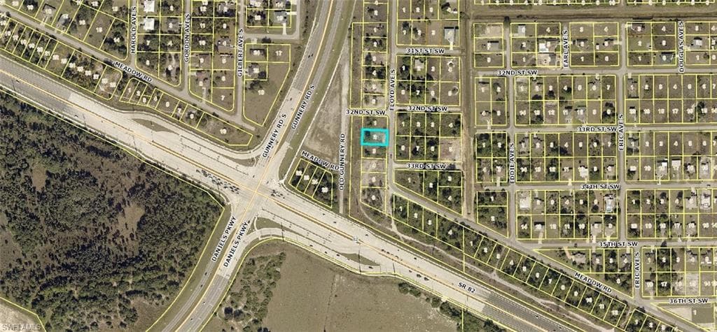 3202 Floyd AVE S LEHIGH ACRES, FL 33976